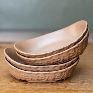 The Sierra Stoneware Bowl ( 23cm x 17cm )