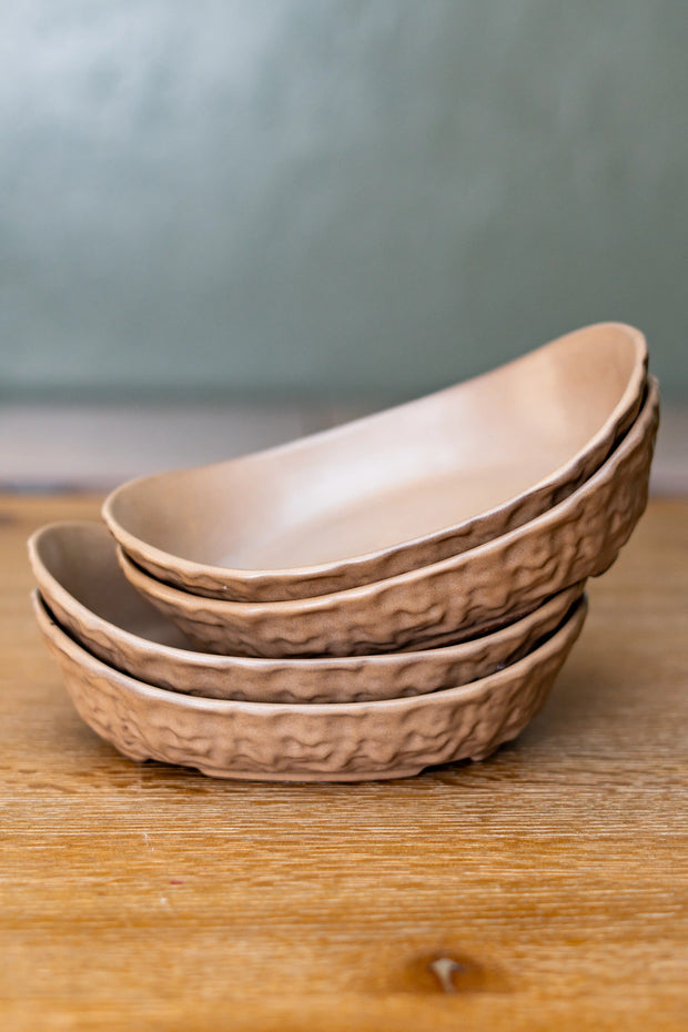 The Sierra Stoneware Bowl ( 23cm x 17cm )